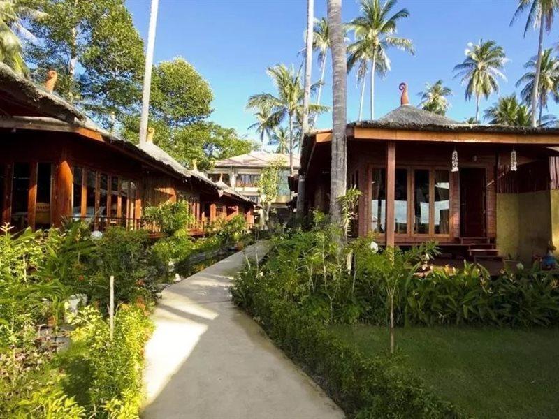 Lipa Bay Resort Lipanoj Kültér fotó
