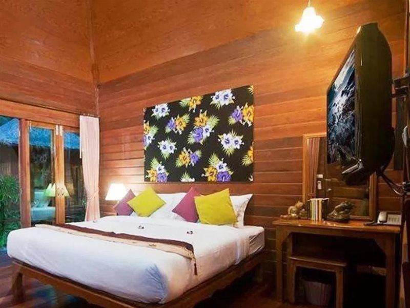Lipa Bay Resort Lipanoj Kültér fotó