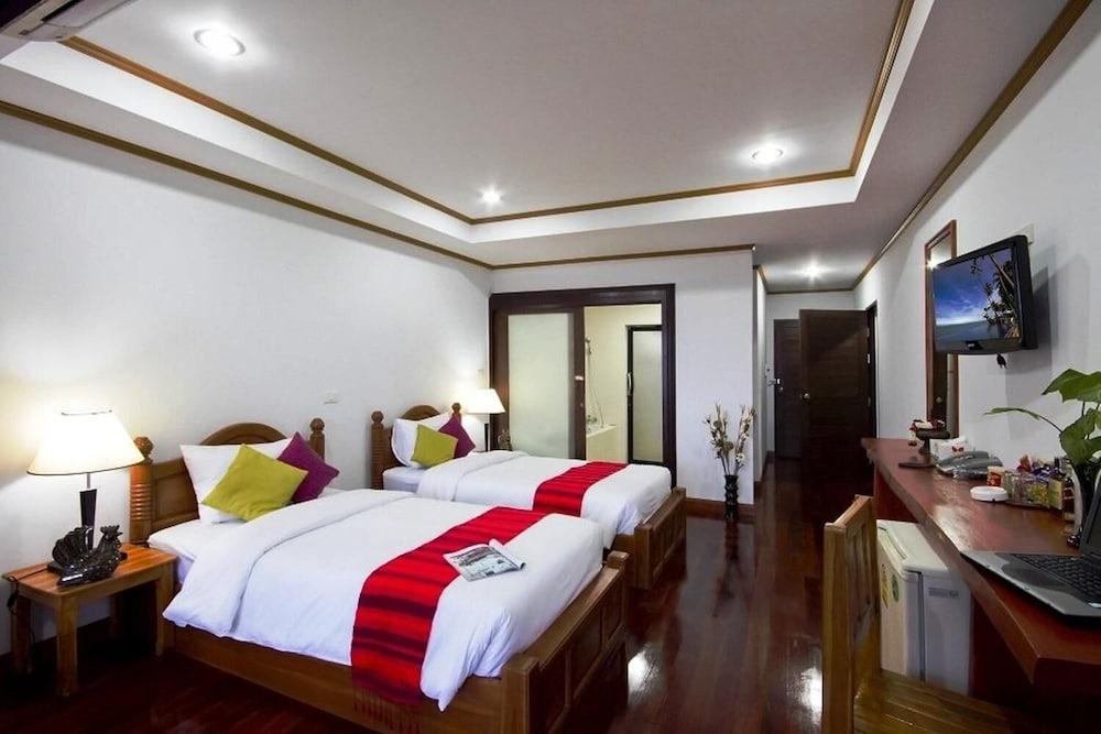 Lipa Bay Resort Lipanoj Kültér fotó