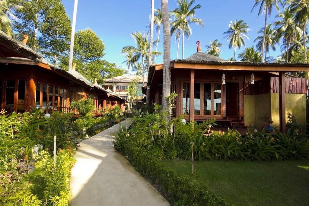 Lipa Bay Resort Lipanoj Kültér fotó