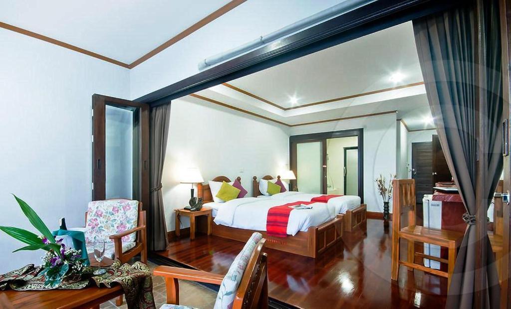 Lipa Bay Resort Lipanoj Kültér fotó